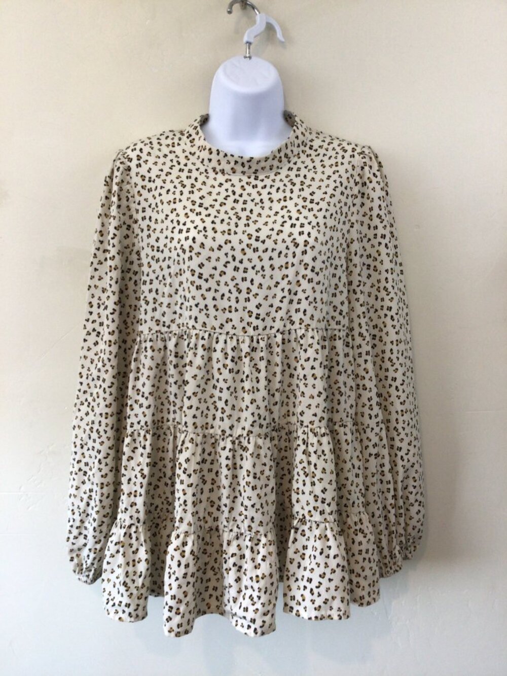 Ott Cream Colored Animal Print Layered Puff Sleeve Blouse